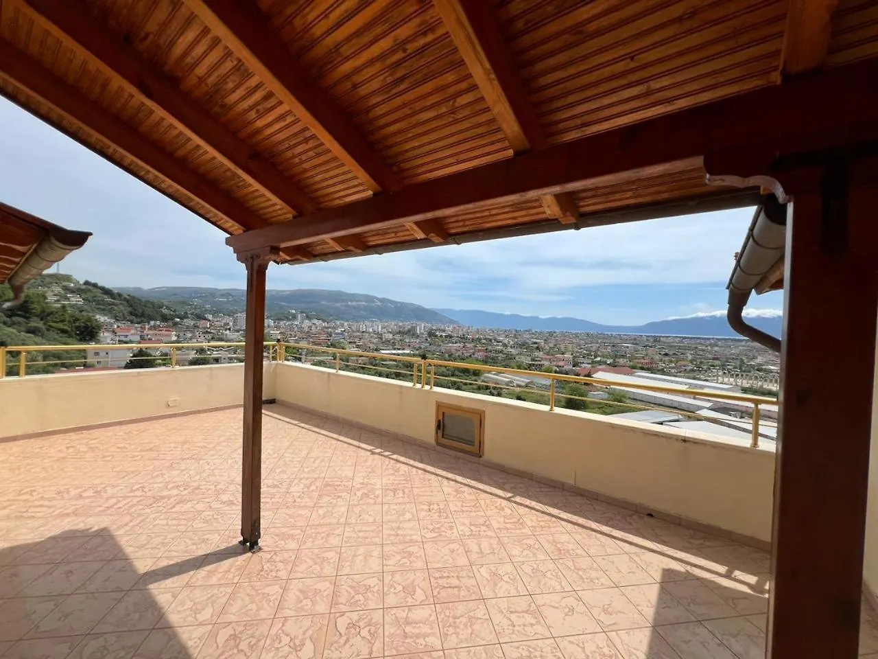 Eron Apartment Vlore